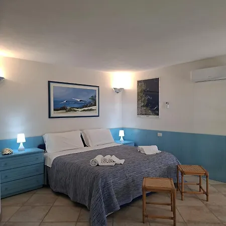 Pensionat Sardegna E - Le 3*